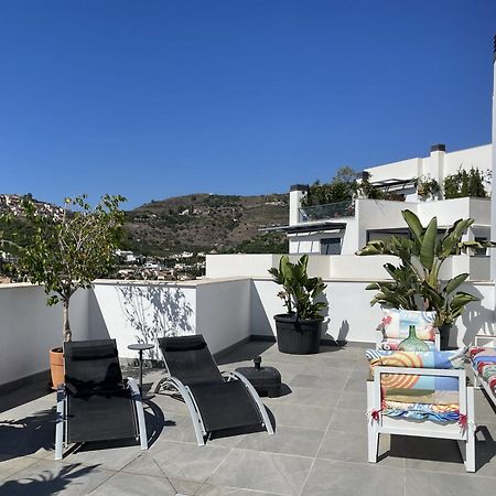Sunny Penthouse Beach Apartment With Panoramic Views Almuñécar Exterior foto
